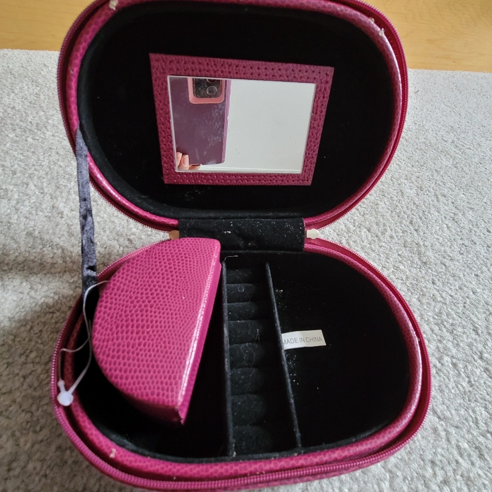 Jewelry Box Organizer Display Storage Case w/Zipper Purple Faux Leather Mirror.